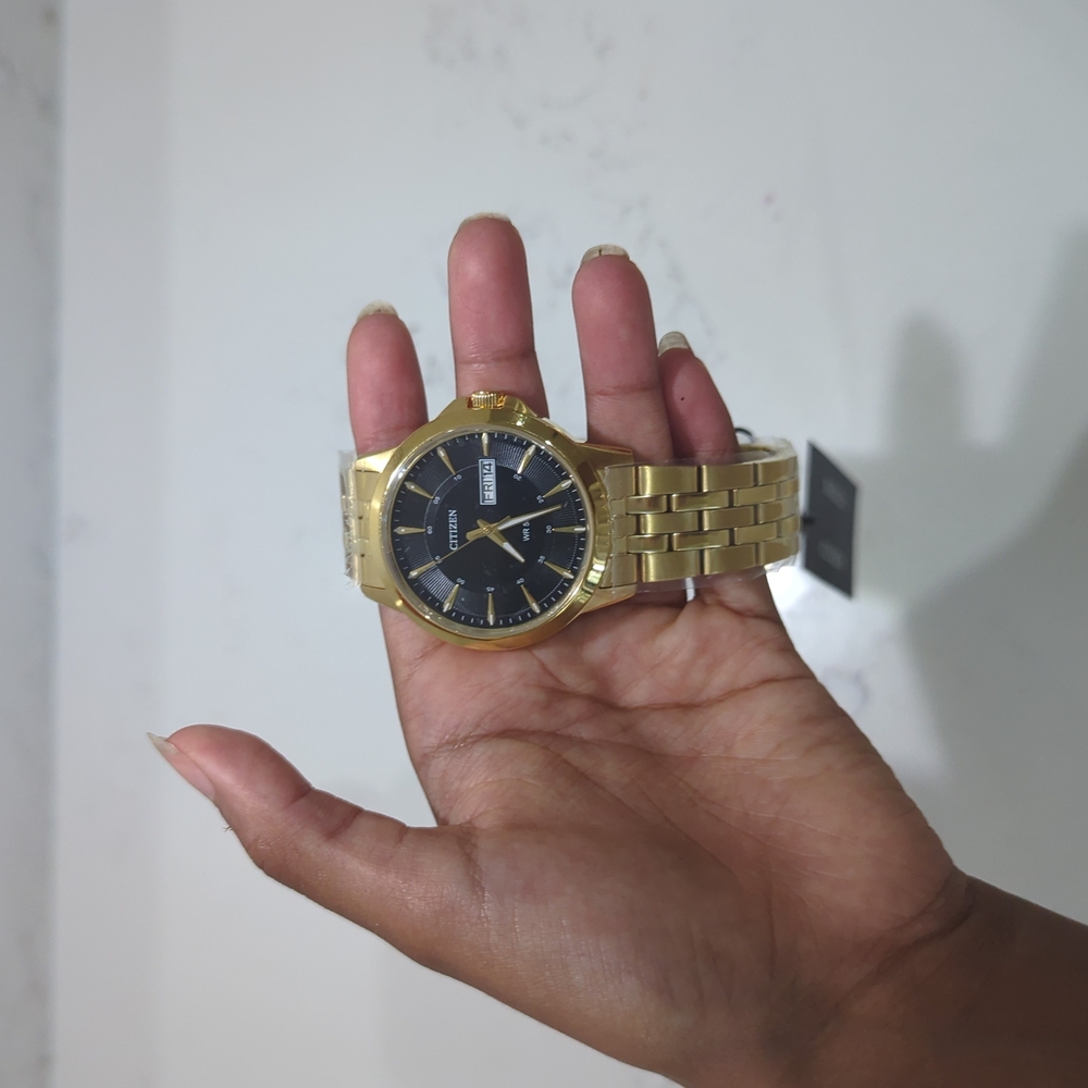 Vintage Quartz and Black Watch
